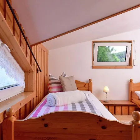 Homey Chalet In Breitenbrunn Rittersgrun Chalet *
